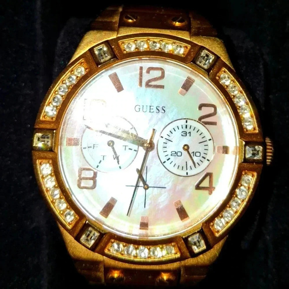 GUESS watch - Picture 2 of 4